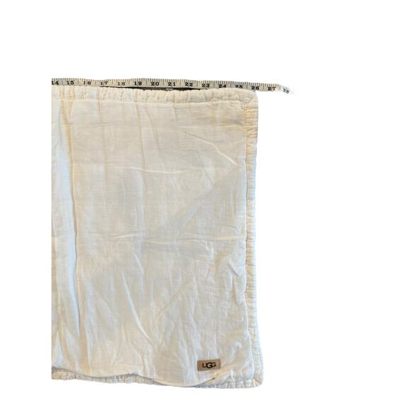 UGG Standard Pillowcase Quilted Cover Cream Zip Closure 26x20 Reversible Pad - Picture 7 of 8